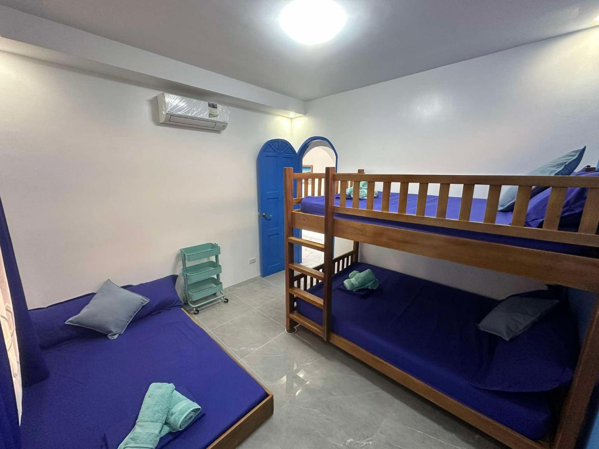 Aina Hannah Family Resort'S Greek Unit Calatagan Eksteriør bilde